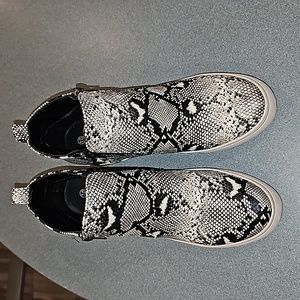 Nature Breeze Jaida Platform Sneaker Boots (10) SnakeSkin
